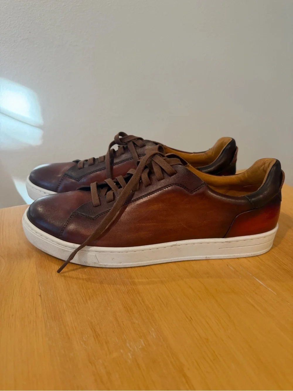 Magnanni Brown Leather Low-Top Sneakers with White Sole